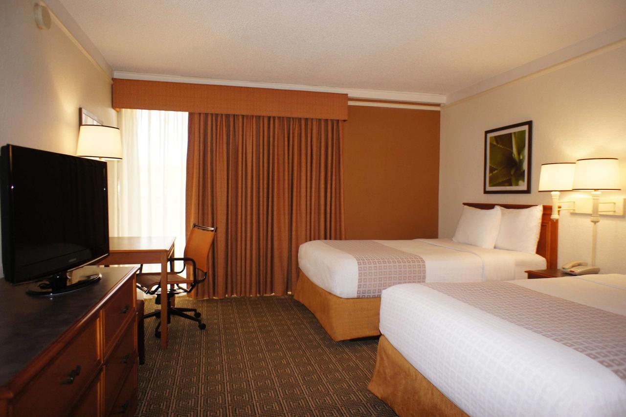 La Quinta Inn By Wyndham Daytona Beach/Intl Speedway - thumb 6