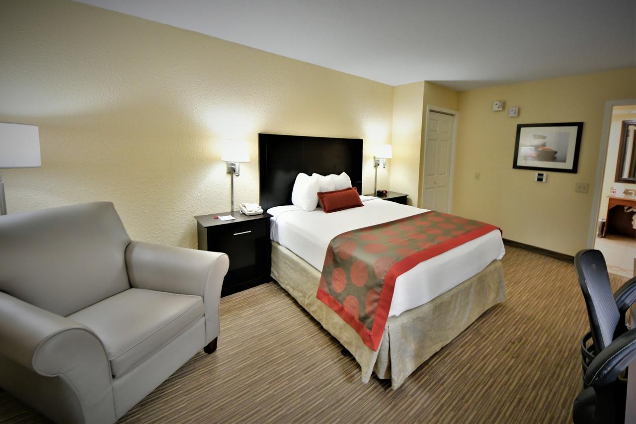 Ramada By Wyndham Jacksonville Hotel & Conference Center - thumb 5