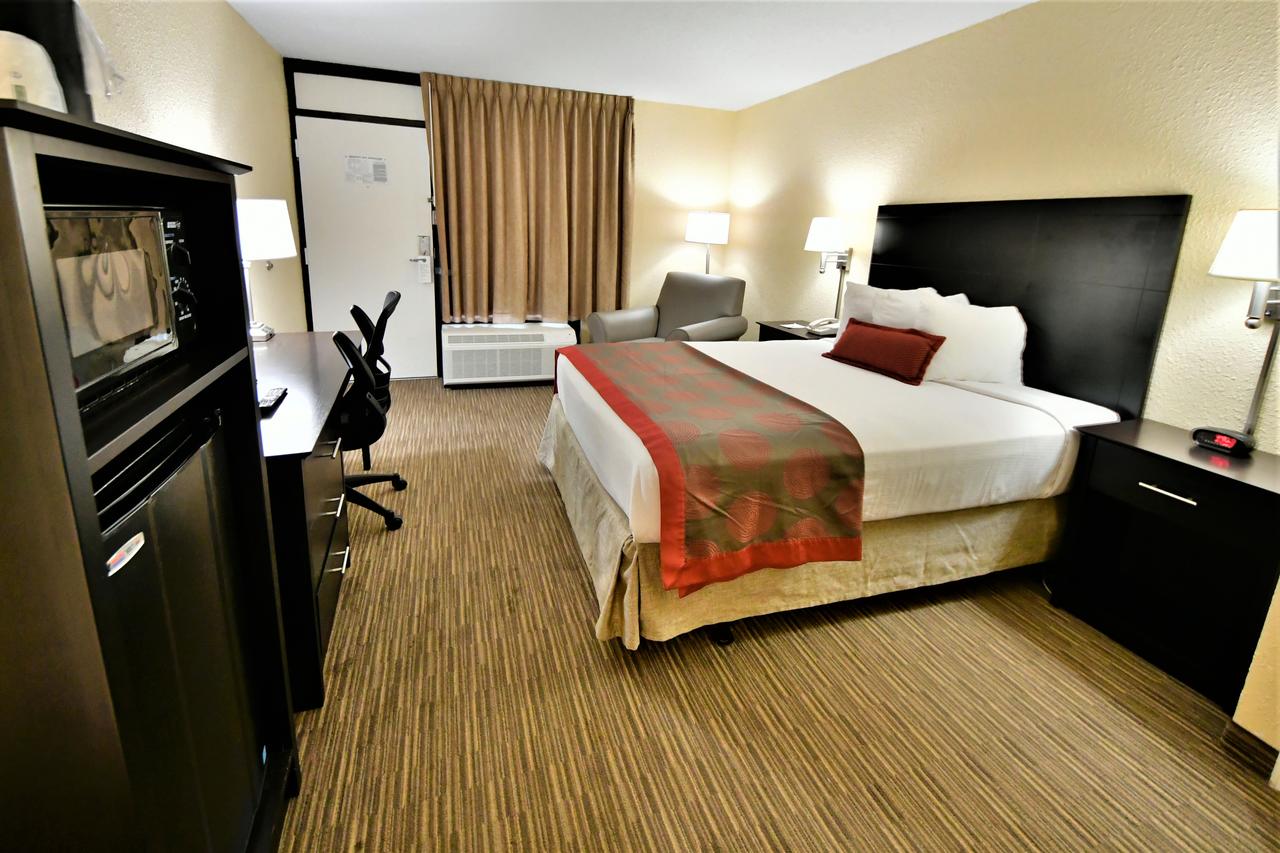 Ramada By Wyndham Jacksonville Hotel & Conference Center - thumb 3