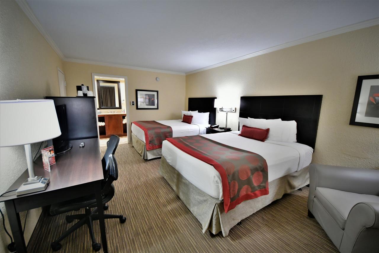 Ramada By Wyndham Jacksonville Hotel & Conference Center - thumb 8