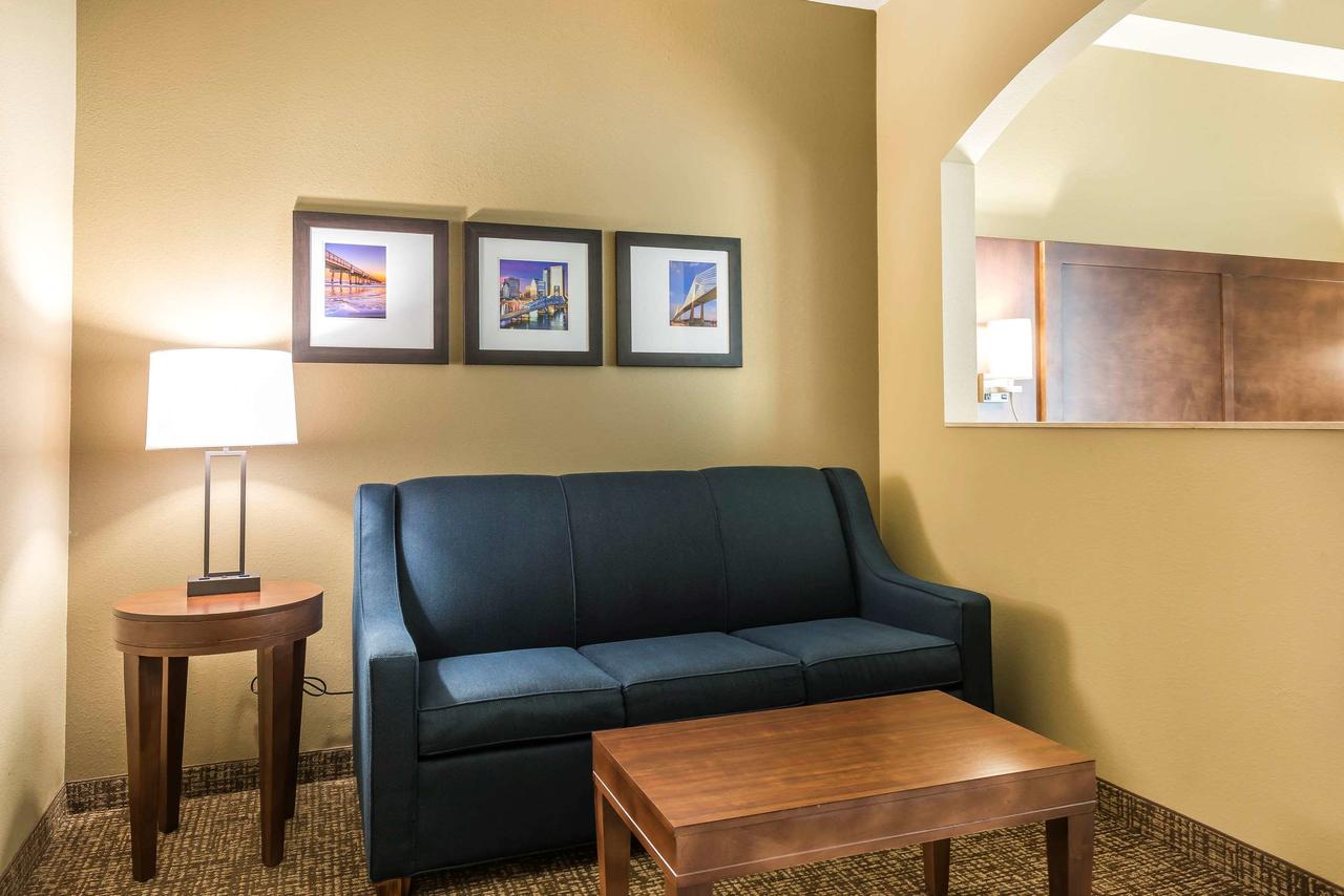 Comfort Suites Baymeadows Near Butler Blvd - thumb 21