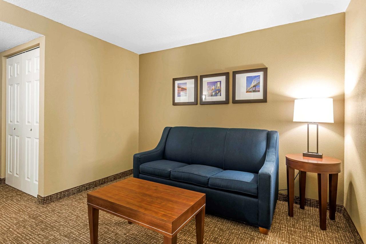 Comfort Suites Baymeadows Near Butler Blvd - thumb 24