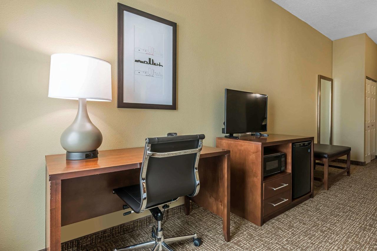 Comfort Suites Baymeadows Near Butler Blvd - thumb 18