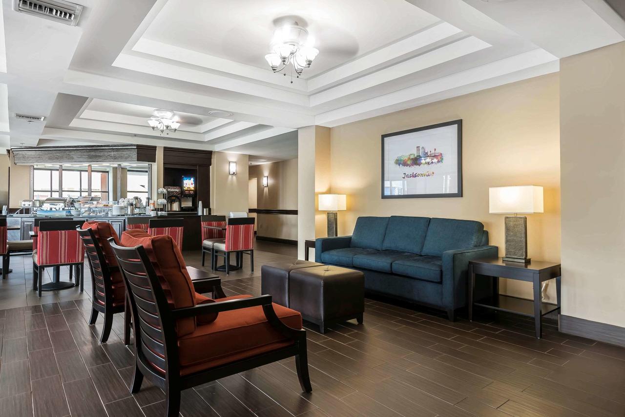 Comfort Suites Baymeadows Near Butler Blvd - thumb 1