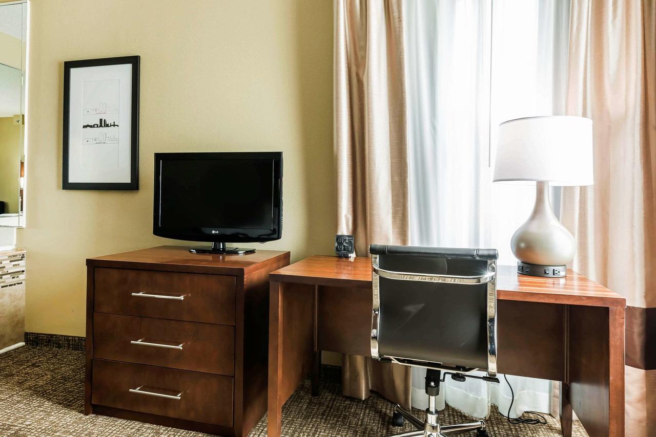 Comfort Suites Baymeadows Near Butler Blvd - thumb 7