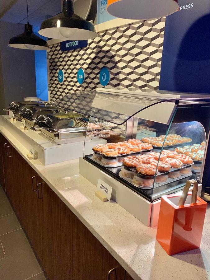 Holiday Inn Express Hotel & Suites Miami - Hialeah(Newly Renovated) - thumb 25