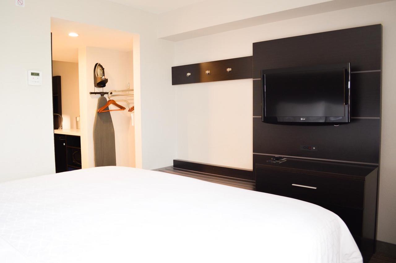 Holiday Inn Express Hotel & Suites Miami - Hialeah(Newly Renovated) - thumb 5