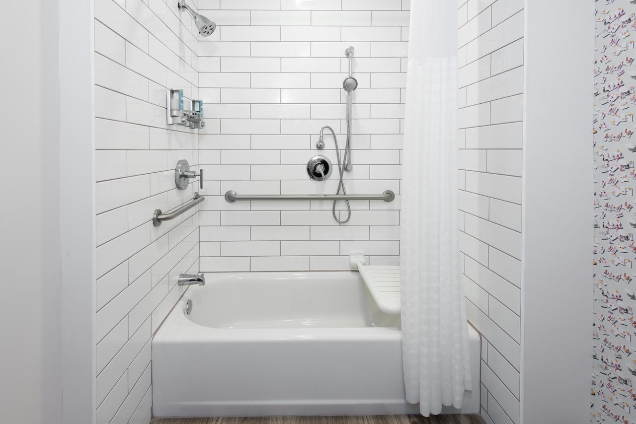 Aloft Jacksonville Airport - thumb 20