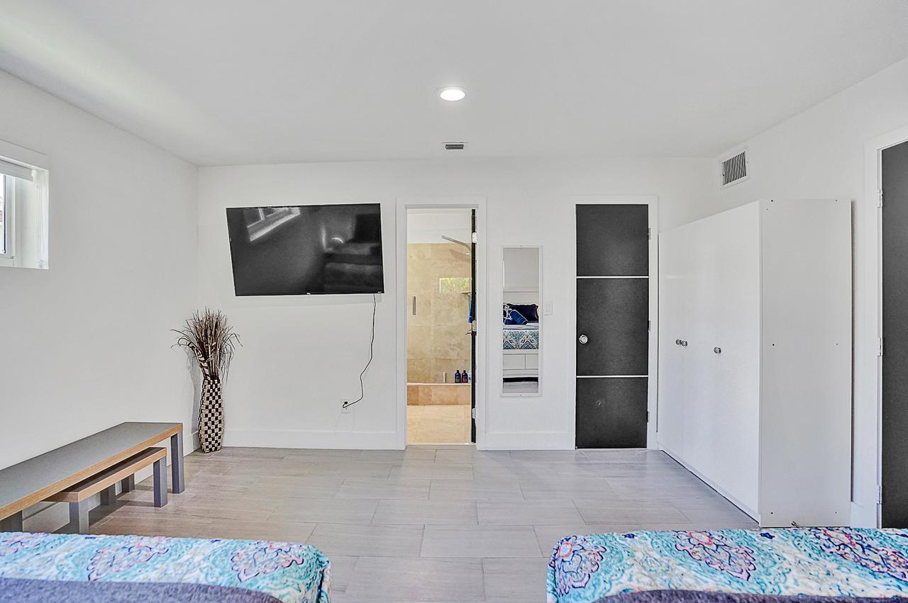 Elegant Tropical House With Pool - thumb 20