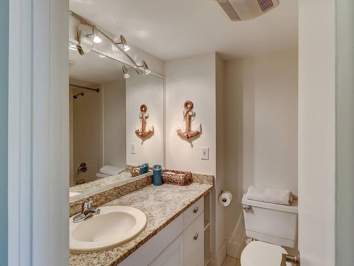 Famous Hyde Ocean Condo Hotel - thumb 22