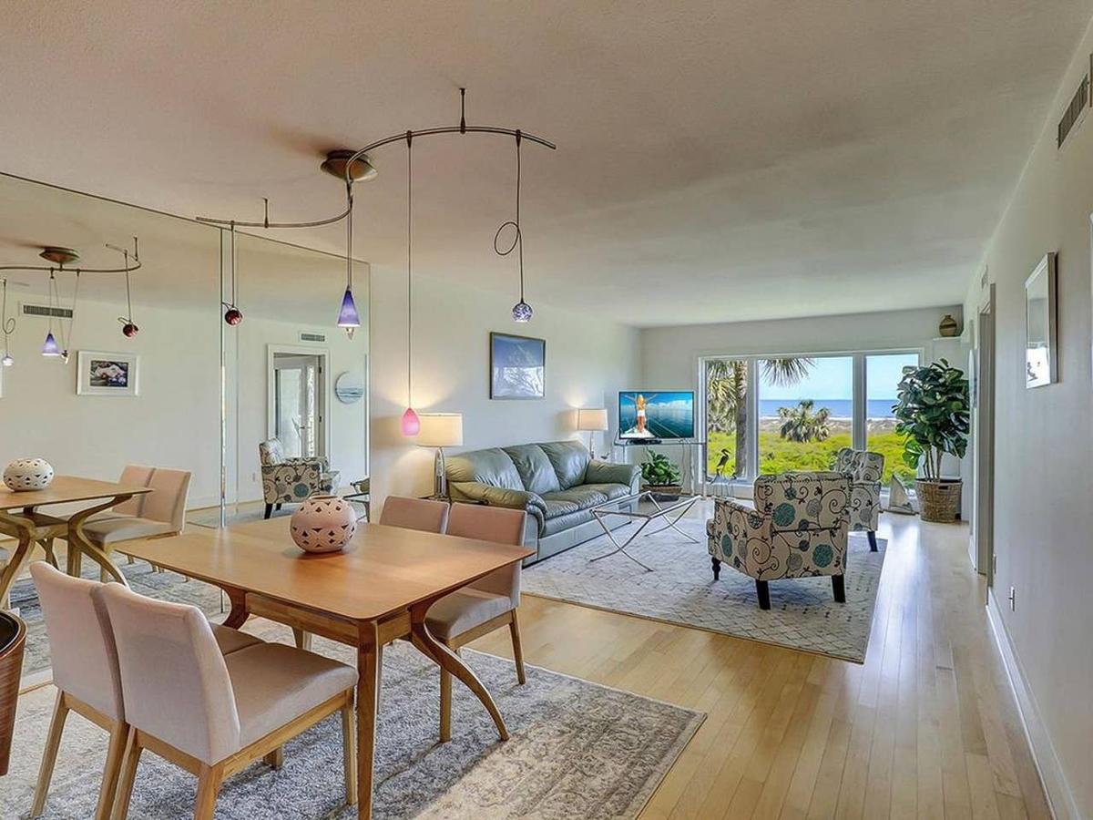 Famous Hyde Ocean Condo Hotel - thumb 28