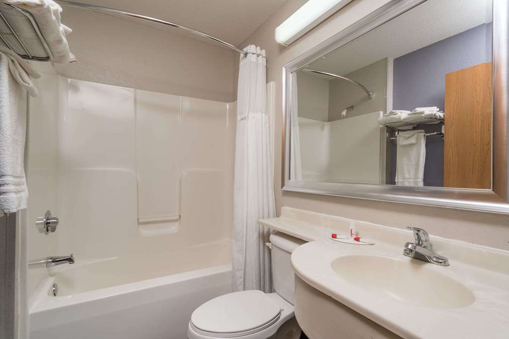 Microtel Inn & Suites Springfield - thumb 4
