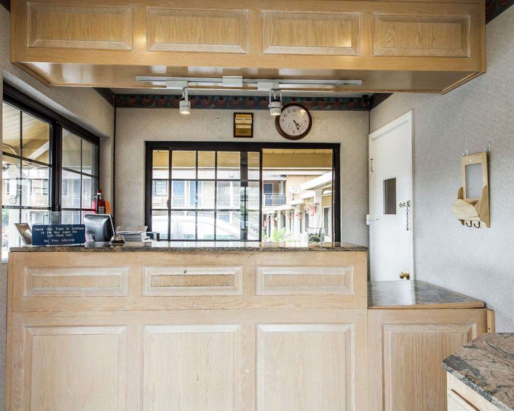 Rodeway Inn - thumb 4