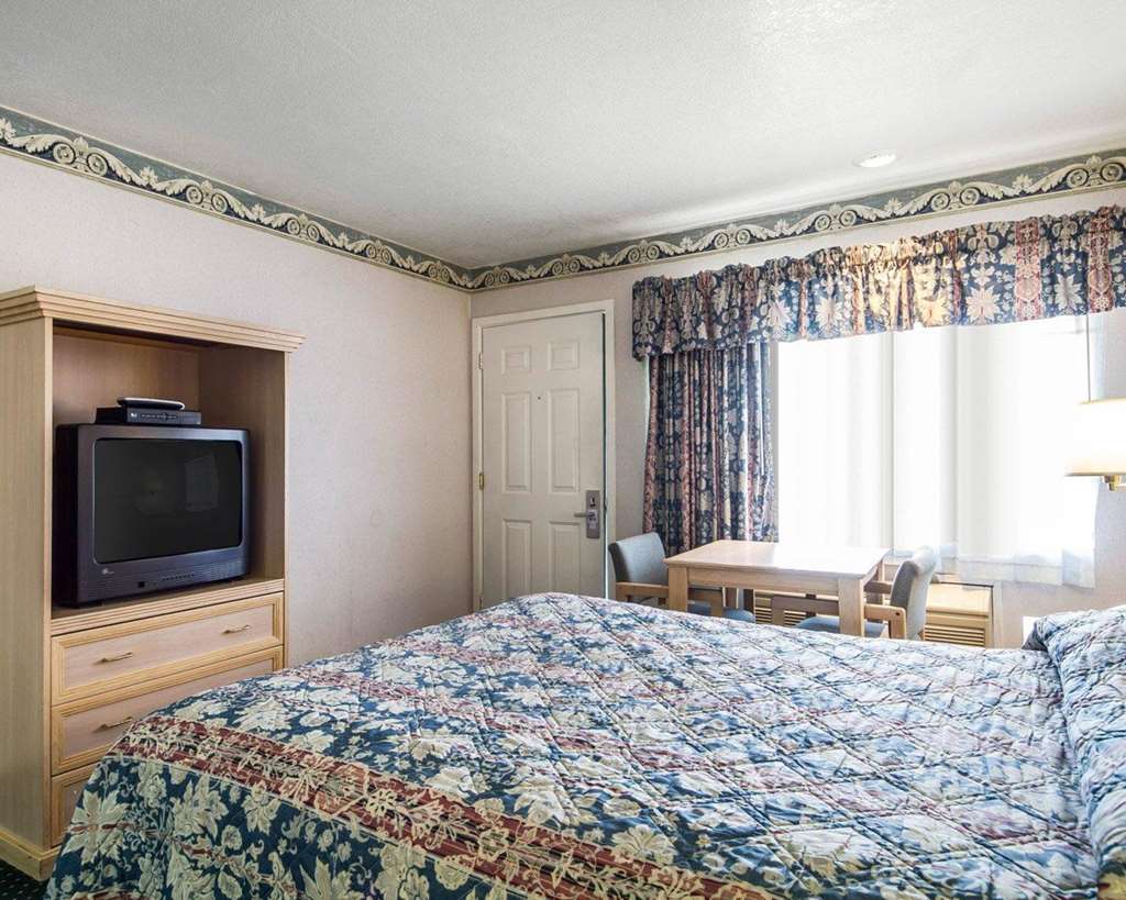 Rodeway Inn - thumb 11