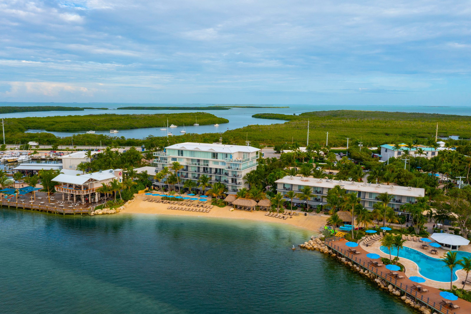 Postcard Inn Beach Resort & Marina - thumb 1