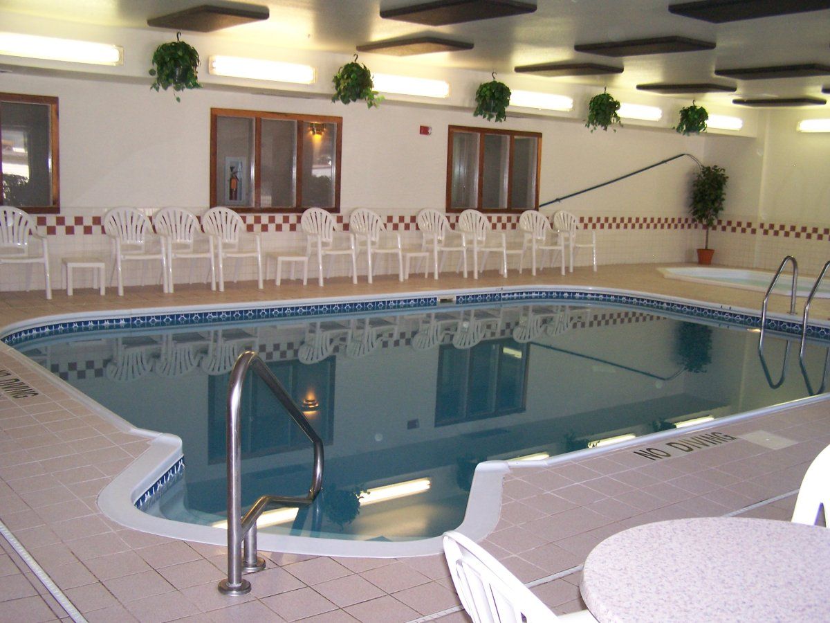 Expressway Suites Bismarck - thumb 3