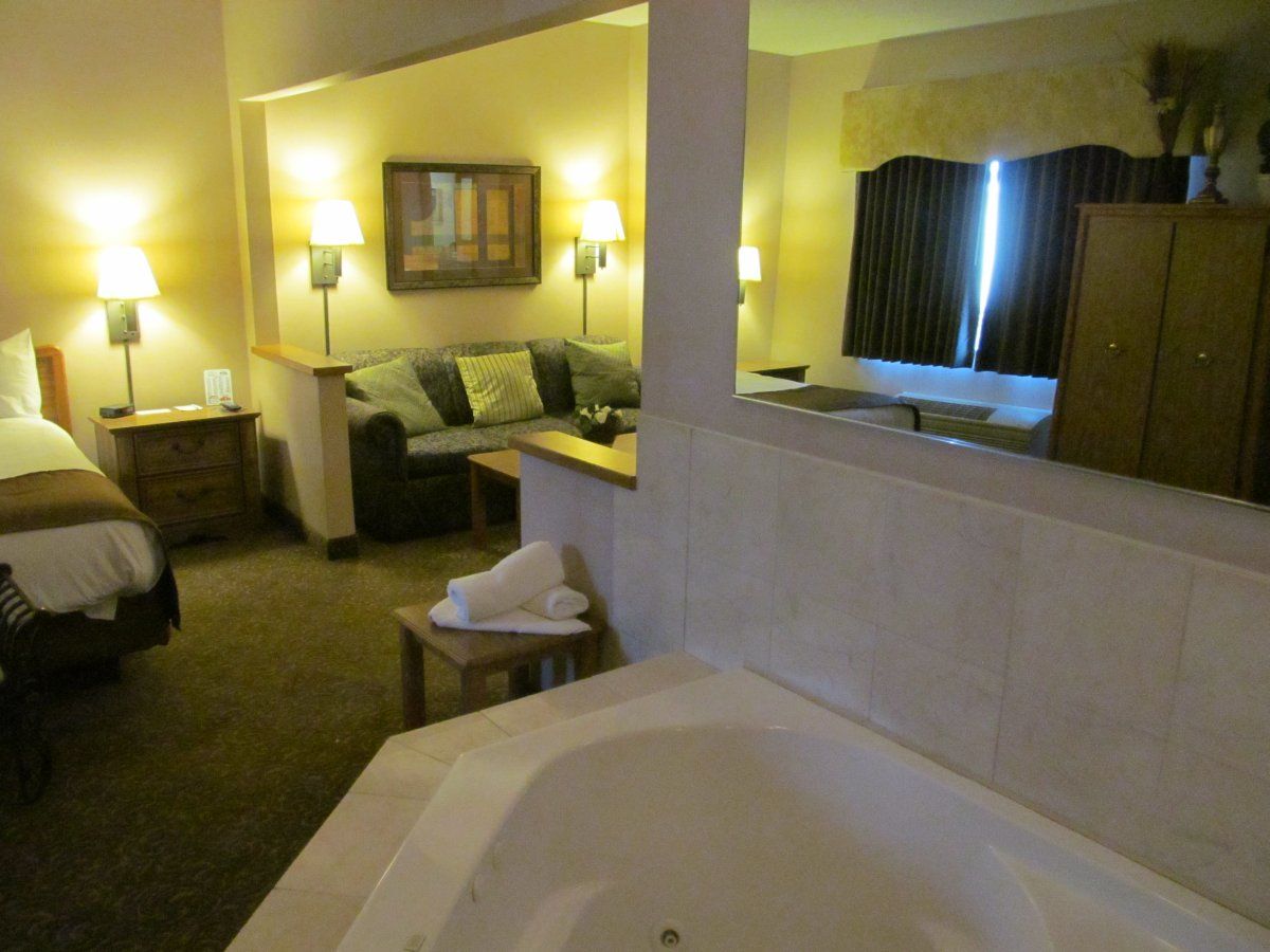 Expressway Suites Bismarck - thumb 5