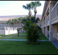 Plaza Inn and Suites - Tourism House
