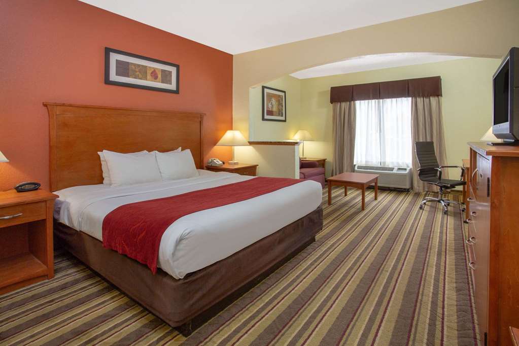 Baymont Inn & Suites Marion - thumb 6