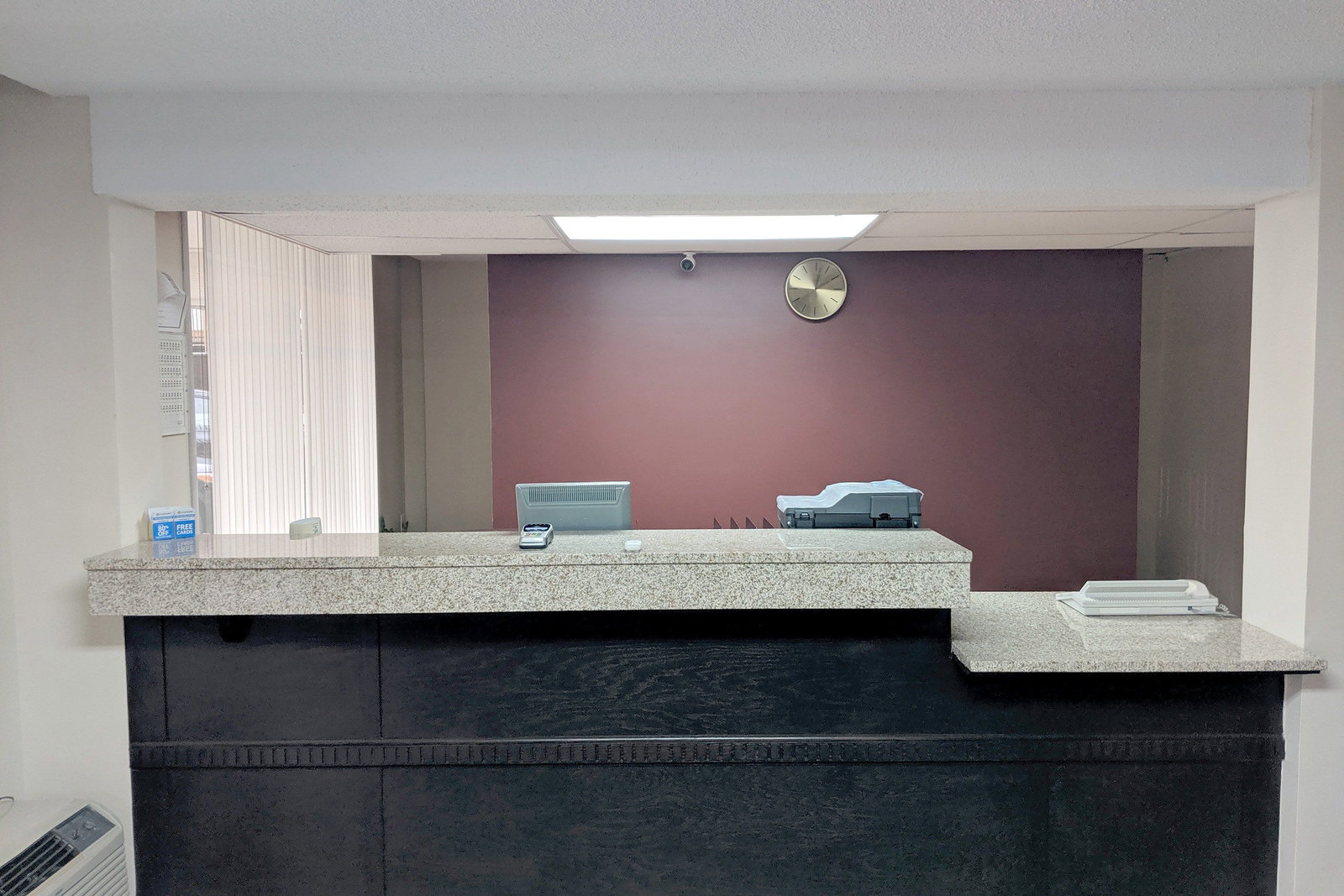 OYO Hotel Moline Downtown IL I-74 North - thumb 3