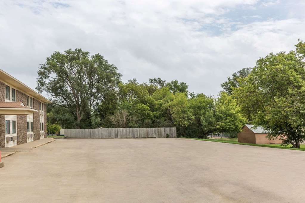 Super 8 Madison - thumb 0