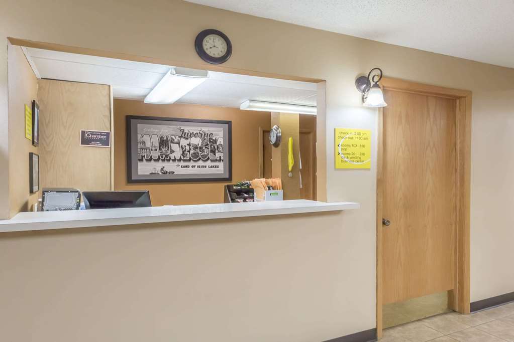 Super 8 Luverne - thumb 2