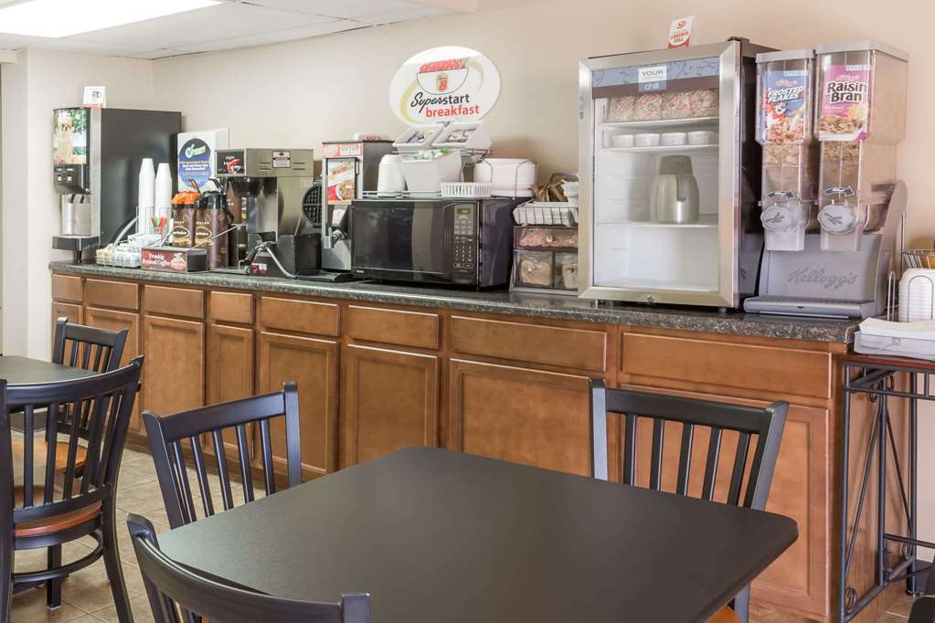 Super 8 Luverne - thumb 15