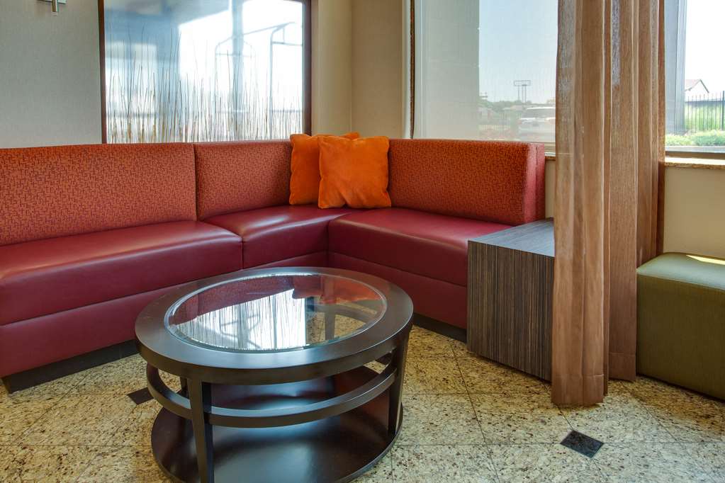 Drury Inn Terre Haute - thumb 2