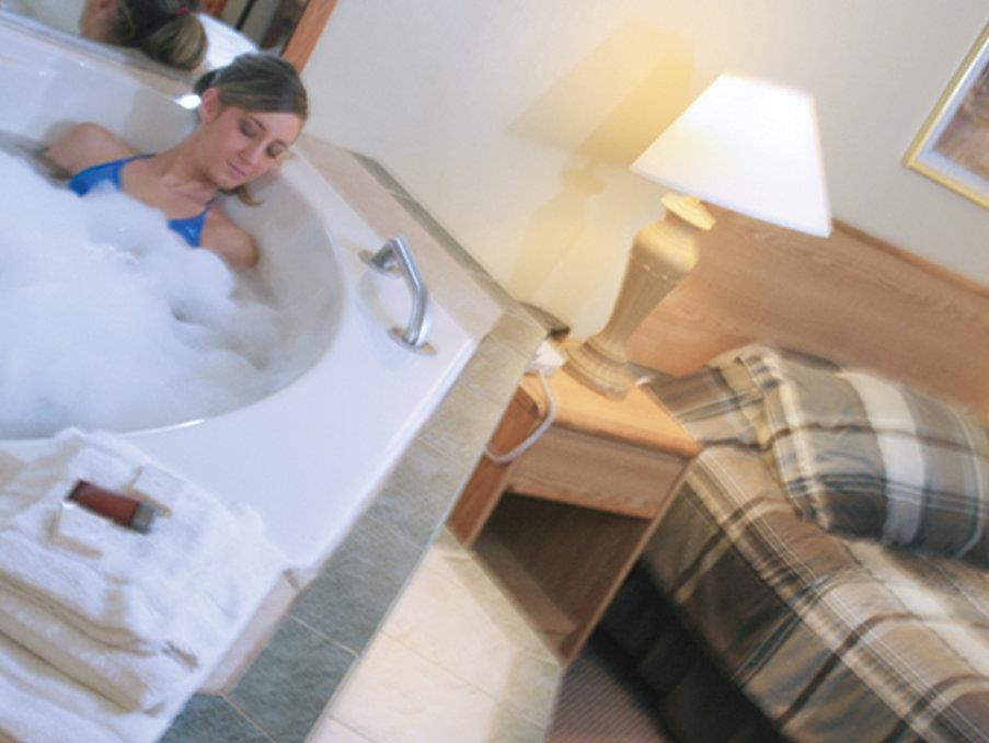 Four Seasons Inn - thumb 4