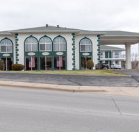Capital O-Classic Motor Inn Branson - Tourism House