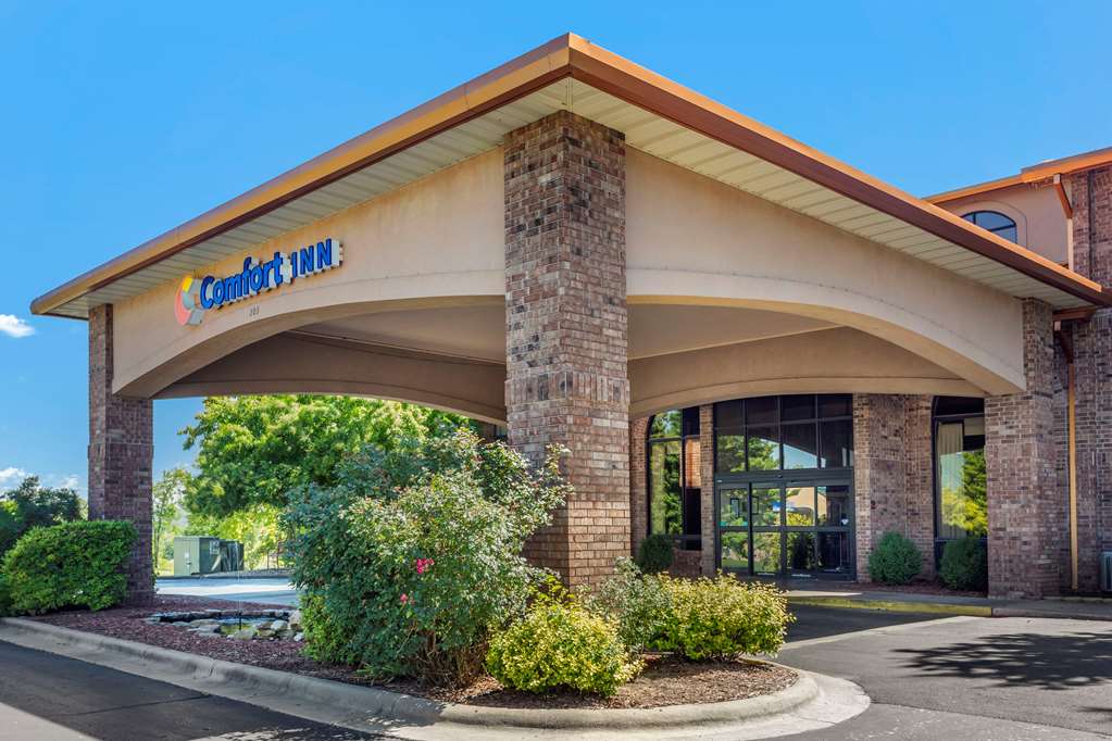 Comfort Inn At Thousand Hills - thumb 2