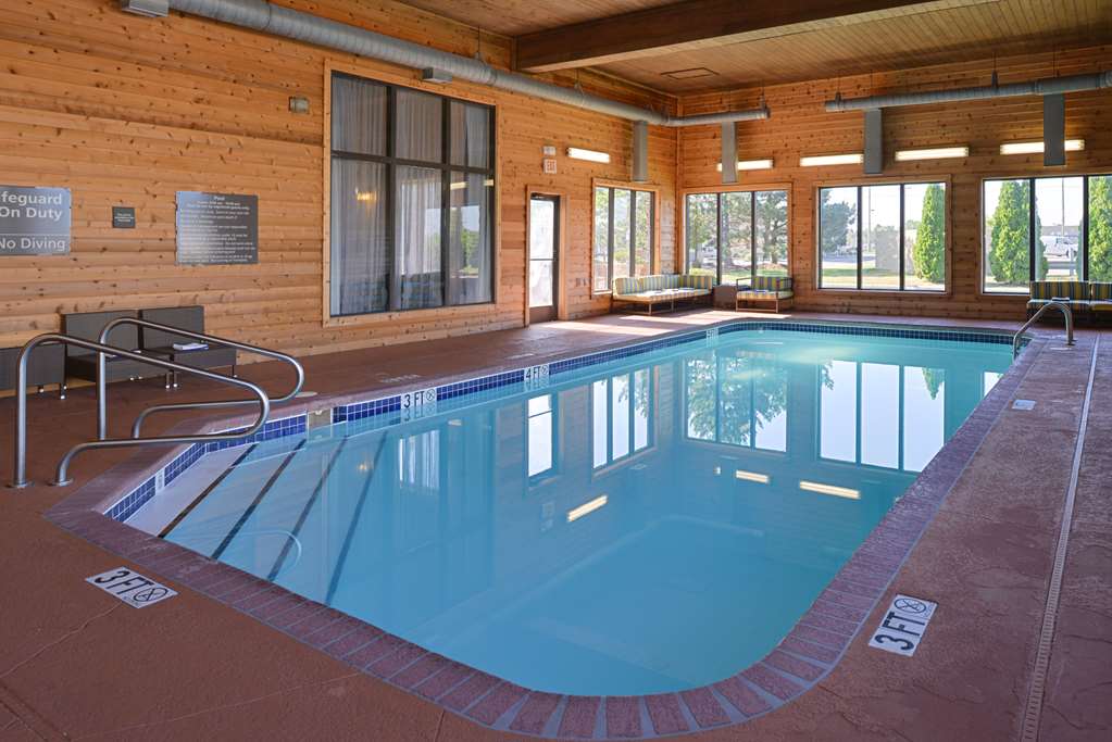 Comfort Inn & Suites North Toledo - thumb 10