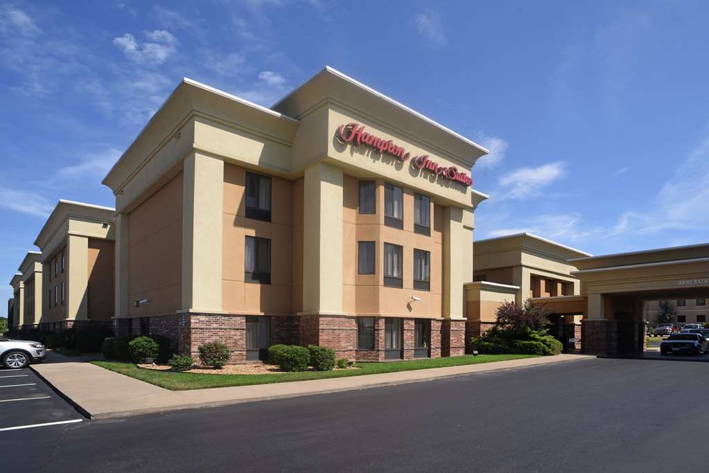 Hampton Inns & Suites Springfield - thumb 0