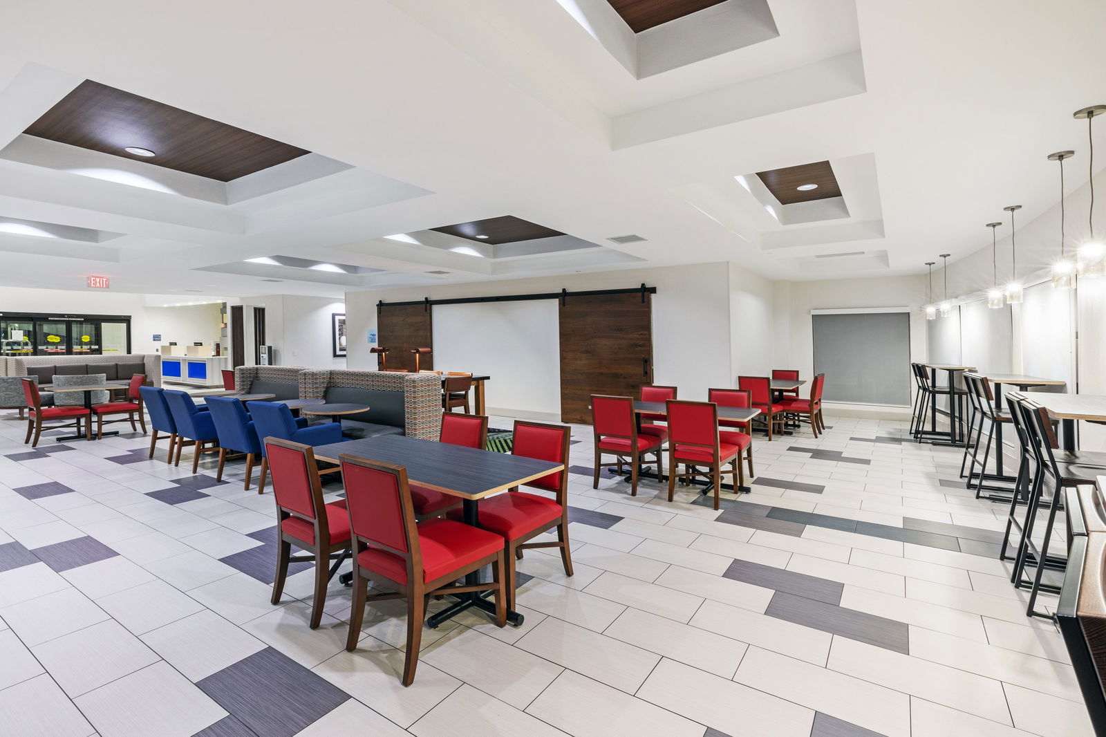 Holiday Inn Express Suites Lakeway - thumb 10