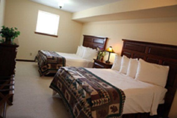 Yellowstone Basin Inn - thumb 6