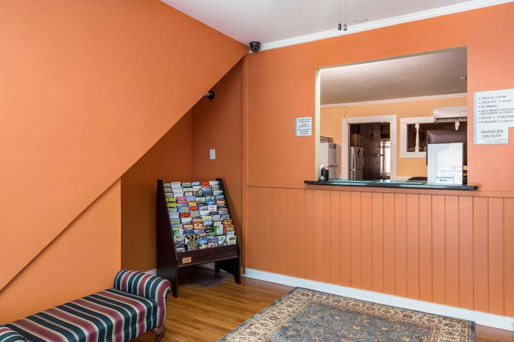 Rodeway Inn & Suites - thumb 3