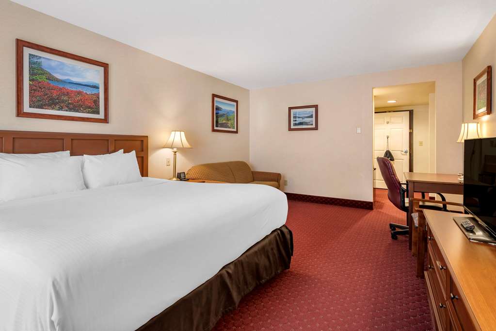 Comfort Inn & Suites Lake George - thumb 6