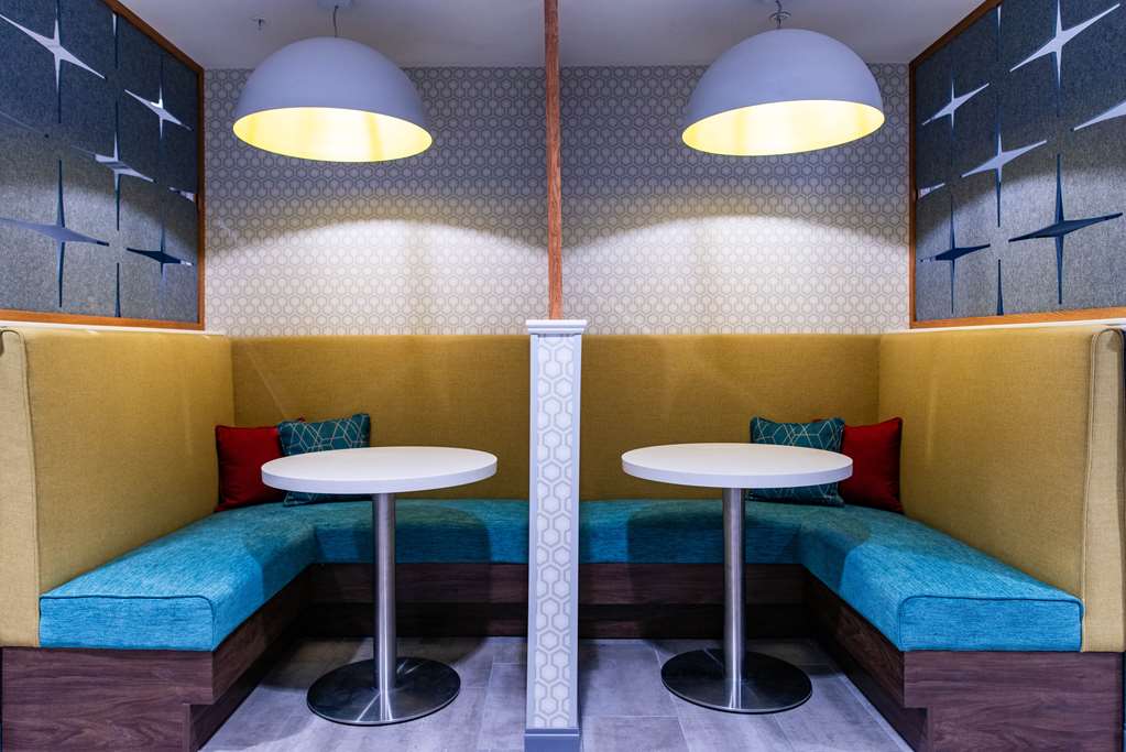 Hampton Inn Paris - thumb 17