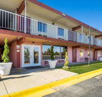 Econo Lodge - Tourism House