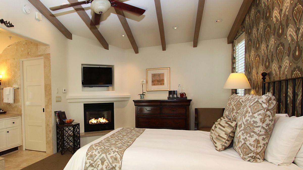 Cypress Inn - thumb 1