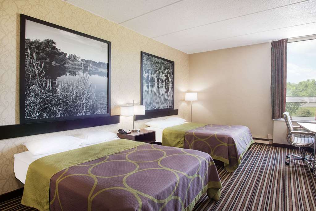 Super 8 Plattsburgh - thumb 2