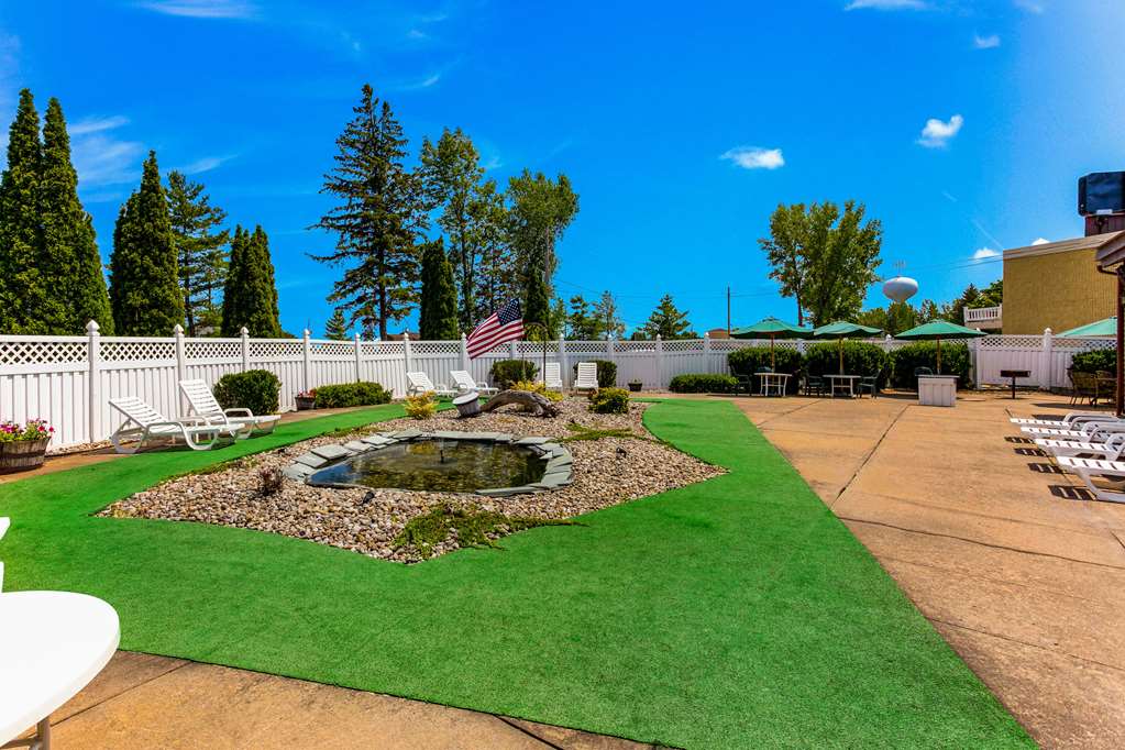 Quality Inn & Suites - thumb 10