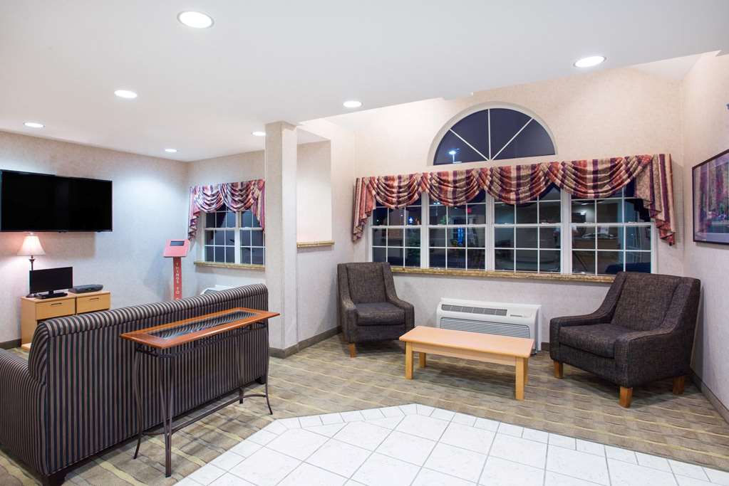 Microtel Inn & Suites Plattsburgh - thumb 1