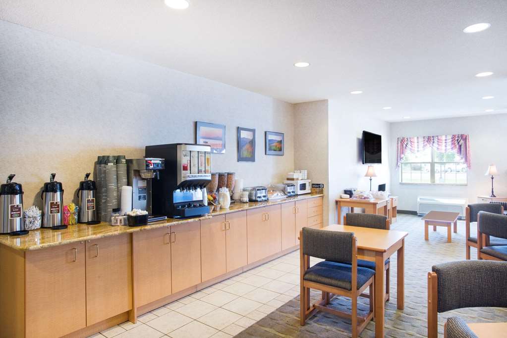 Microtel Inn & Suites Plattsburgh - thumb 14