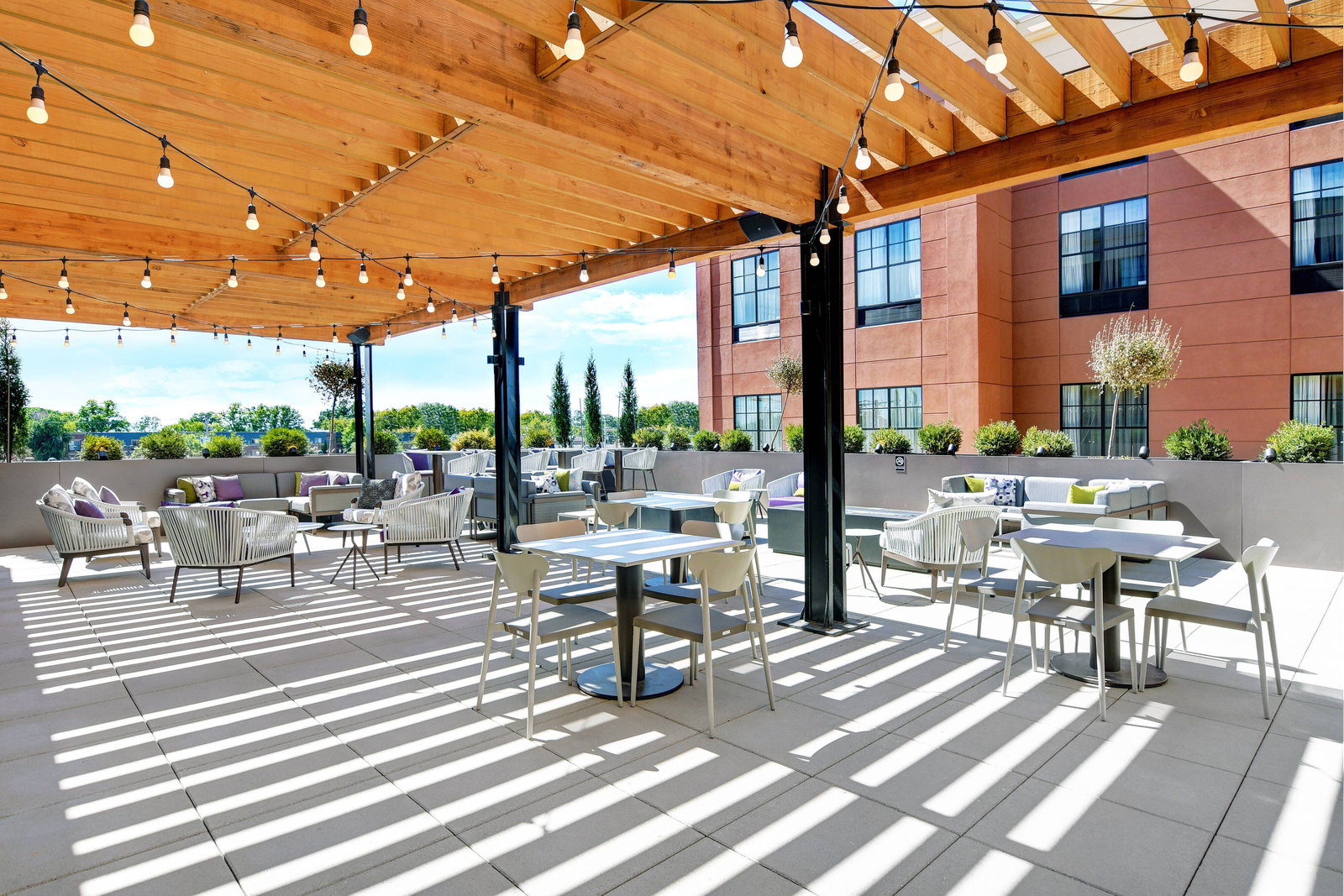 Courtyard By Marriott Manhattan - thumb 17