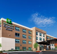 Holiday Inn Express  Suites Chanute - Tourism House