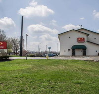 Econo Lodge - Tourism House