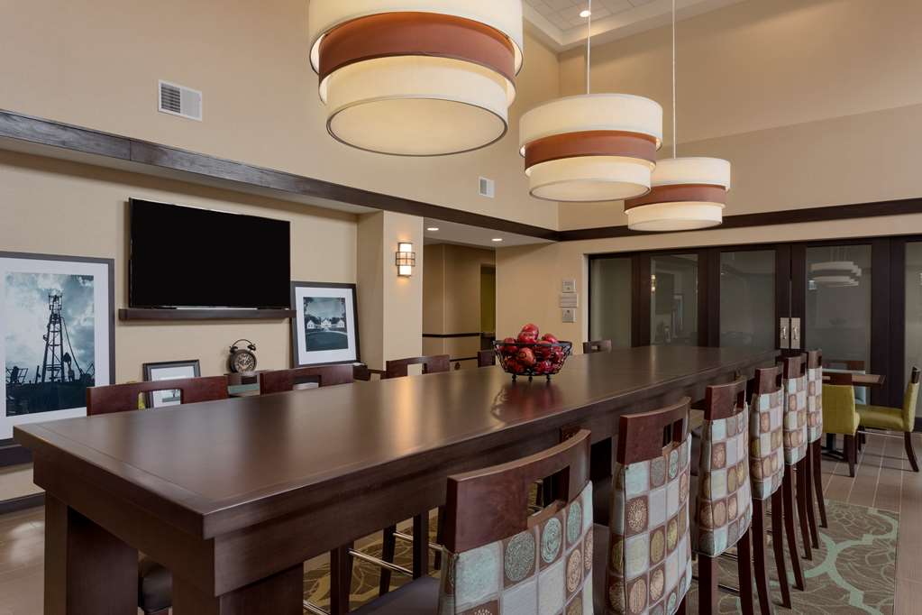 Hampton Inn & Suites Parkersburg Dtwn - thumb 4