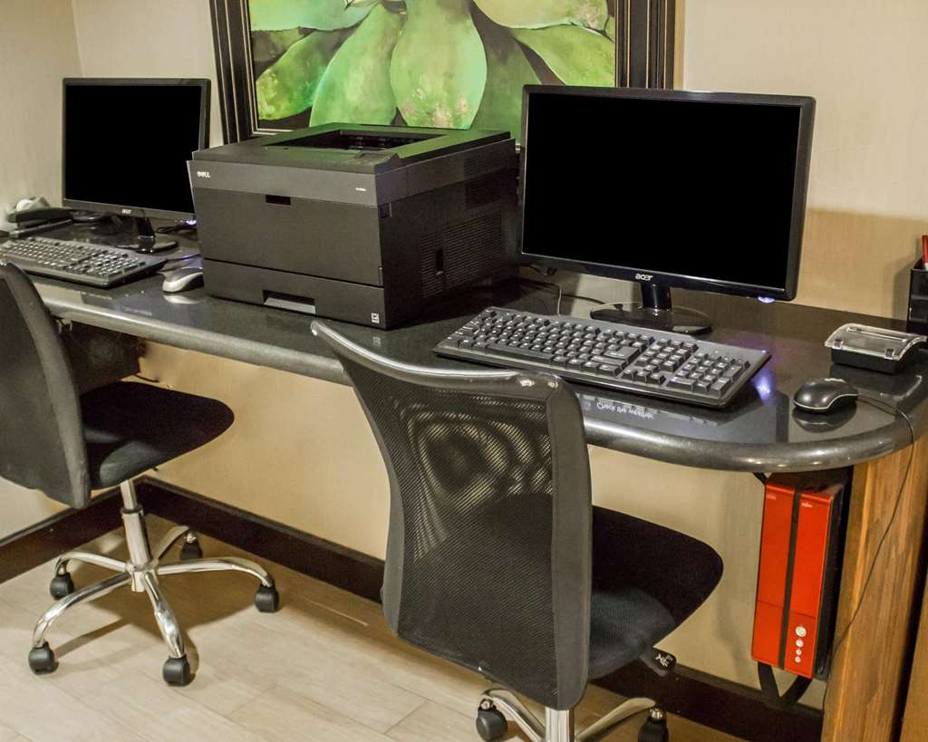 Comfort Suites - thumb 16