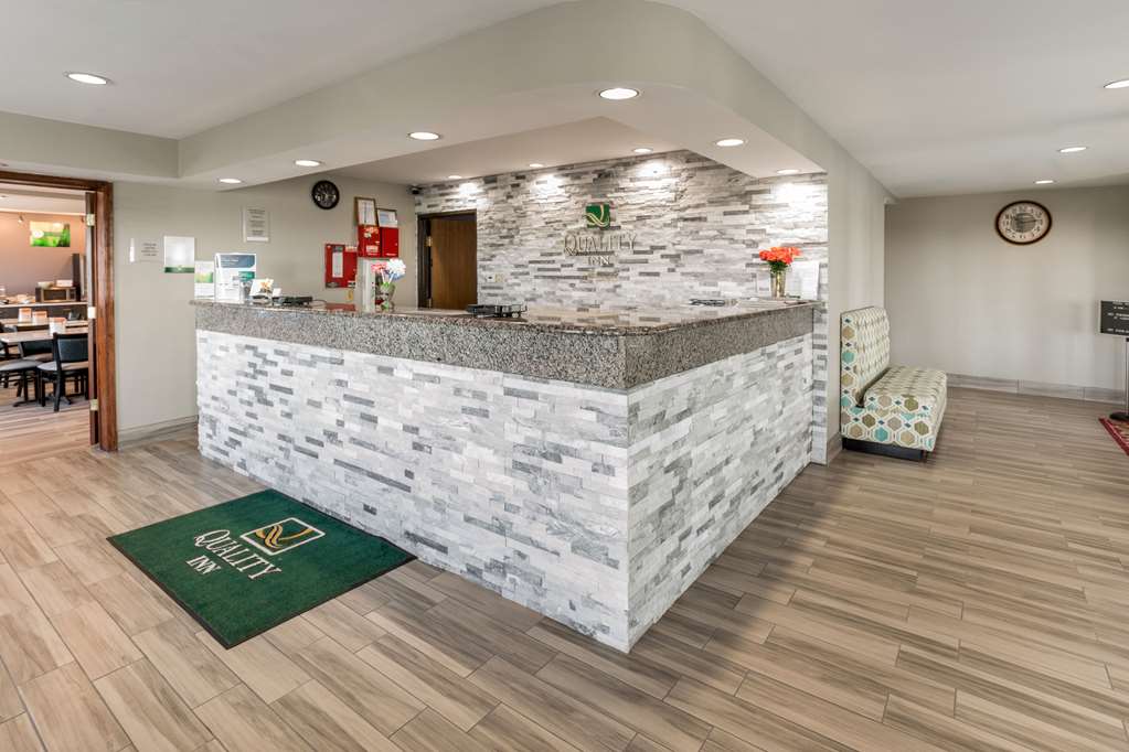 Quality Inn Rochelle - thumb 3